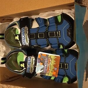Skechers Mega-Craft kids sandals size 1 Blue Minecraft